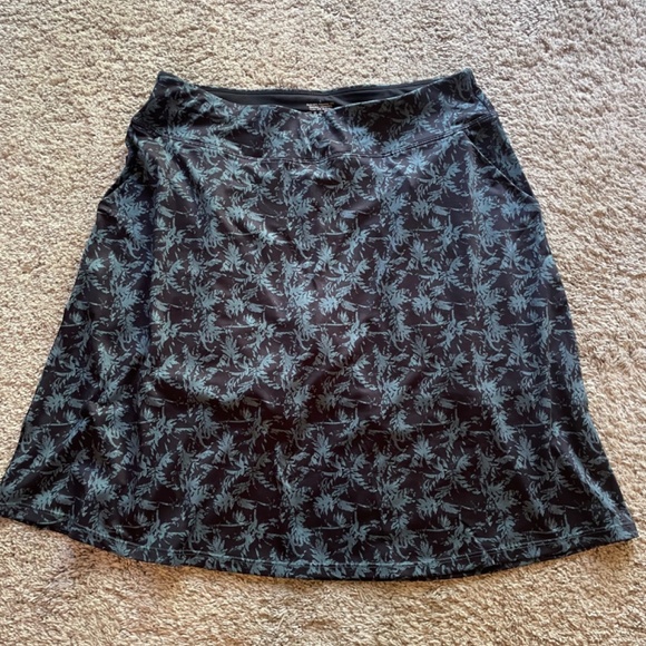 Tropical Island-Themed Skort – Size Large, Stretch Waist - Picture 1 of 4